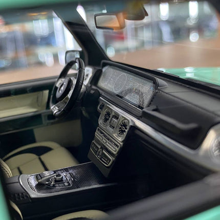 Motor Helix 1/18 Mercedes Benz AMG G63 2019 Tiffany Blue Resin Model - showroom-quality model replica