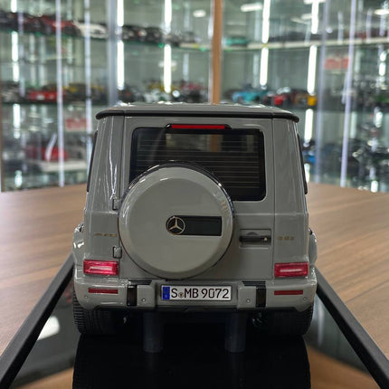 Mercedes-Benz AMG G63 2019 1:18 Arabian Gray Resin Ltd 99 pcs | Motor Helix - showroom-quality model replica