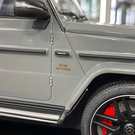 Mercedes-Benz AMG G63 2019 1:18 Arabian Gray Resin Ltd 99 pcs | Motor Helix - premium collector scale model