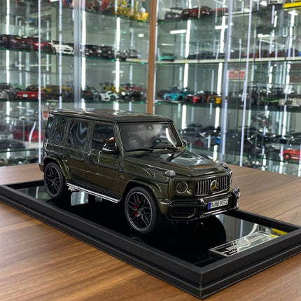 Motor Helix Mercedes-AMG G63 2019 1/18 Olive Green Resin Limited 66 Pcs - detailed collector display model