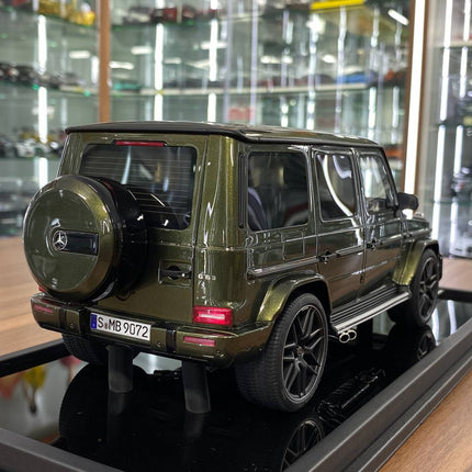 Motor Helix Mercedes-AMG G63 2019 1/18 Olive Green Resin Limited 66 Pcs - fine detailed model replica
