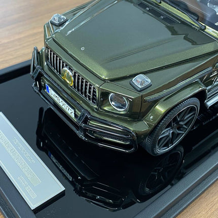 Motor Helix Mercedes-AMG G63 2019 1/18 Olive Green Resin Limited 66 Pcs - detailed die-cast style model