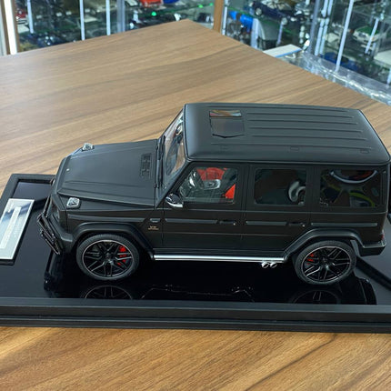 Motor Helix 1:18 Mercedes-AMG G63 2019 Matt Black Resin Model (199pcs) - scale model for display