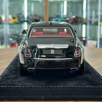 H&H 1:18 Rolls Royce Phantom Extended Wheelbase Diamond Black Resin Model - premium collector scale model