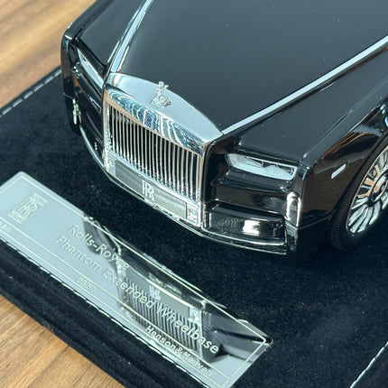 H&H 1:18 Rolls Royce Phantom Extended Wheelbase Diamond Black Resin Model - scale model collectible piece