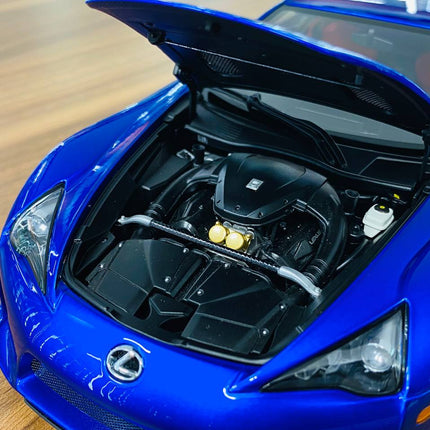 AutoArt Lexus LFA 2010 Blue 1:18 Diecast Model Car - showroom-quality model replica
