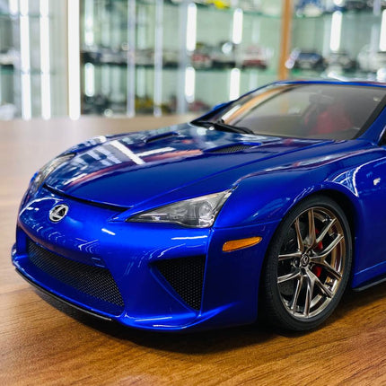 AutoArt Lexus LFA 2010 Blue 1:18 Diecast Model Car - scale model collectible piece