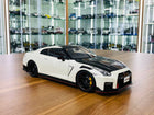 AutoArt Nissan GT-R R35 Nismo Package White/Carbon 1:18 Diecast Model Car - detailed collector display model