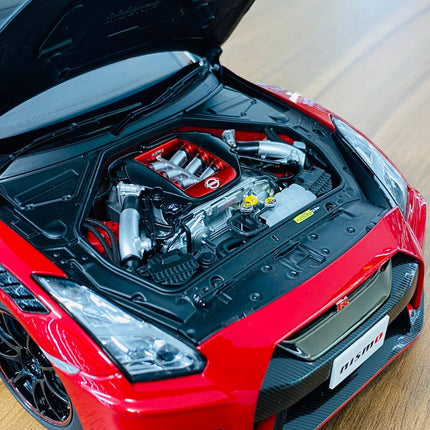 AutoArt Nissan GT-R R35 Nismo Package Red Carbon 1:18 Diecast Model Car - detailed die-cast style model