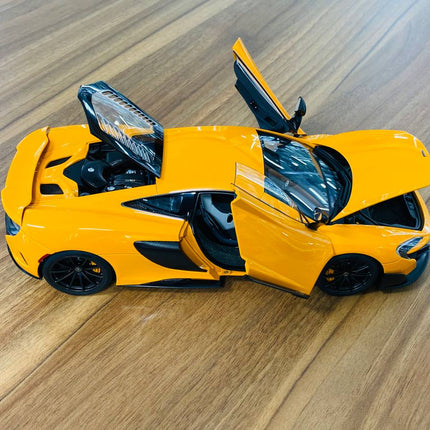 AutoArt McLaren 675LT Orange 1:18 Diecast Model Car - showroom-quality model replica