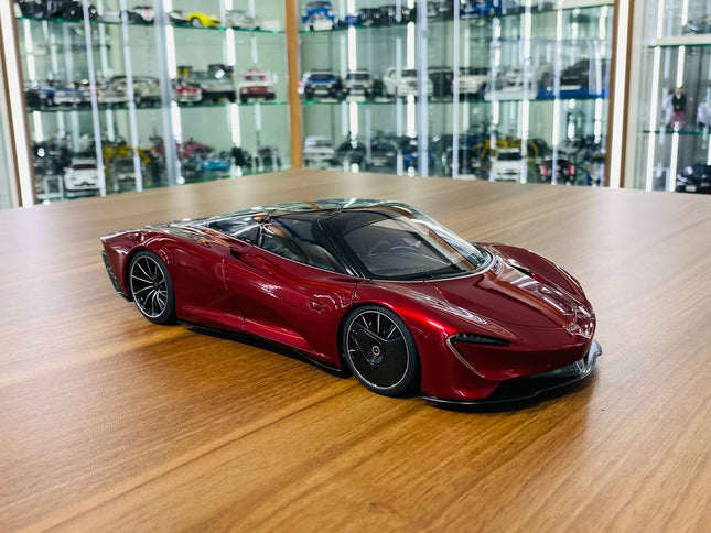 AutoArt McLaren Speedtail 2019 Red 1:18 Diecast Model Car - detailed collector display model