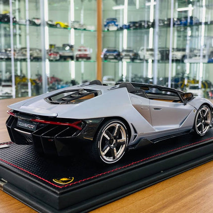 MR Collection 1/18 Lamborghini Centenario Roadster Argento Centenario Blue Limited Edition - fine detailed model replica