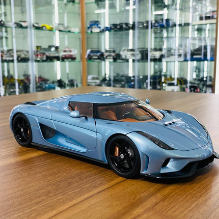 AutoArt Koenigsegg Regera Blue 1:18 Diecast Model Car - detailed collector display model