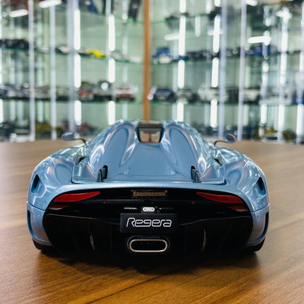 AutoArt Koenigsegg Regera Blue 1:18 Diecast Model Car - premium collector scale model