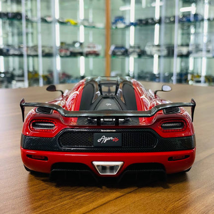 AutoArt Koenigsegg Agera RS Red/Black 1:18 Diecast Model Car - scale model for display