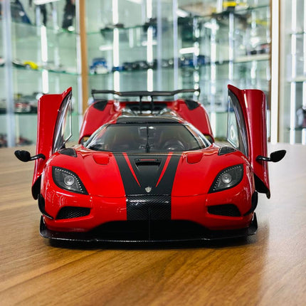 AutoArt Koenigsegg Agera RS Red/Black 1:18 Diecast Model Car - collector edition scale model
