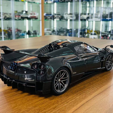 LCD Model Pagani Huayra BC Roadster Grey 1:18 Diecast Model Car - fine detailed model replica