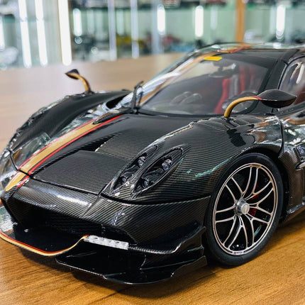 LCD Model Pagani Huayra BC Roadster Grey 1:18 Diecast Model Car - detailed die-cast style model