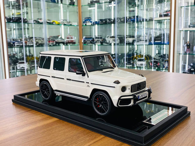 MotorHelix 1/18 Mercedes-Benz AMG G-63 2019 White Resin Model - detailed collector display model
