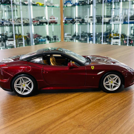 Bburago Ferrari California T Signature Series 1:18 Diecast Model Car Maroon - collectible scale model car