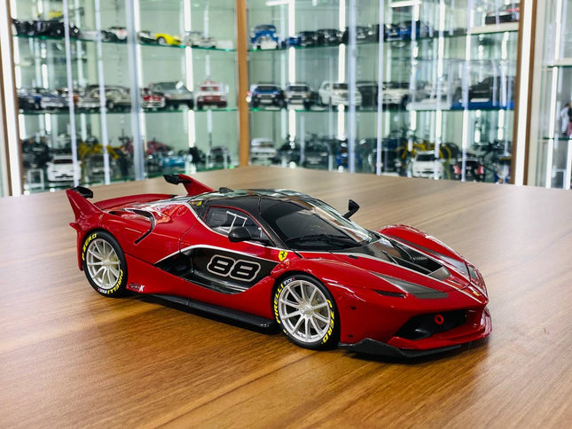 Bburago 1/18 Ferrari FXX-K Red #88 Signature Series Diecast Model Car - detailed collector display model