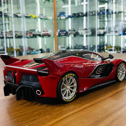 Bburago 1/18 Ferrari FXX-K Red #88 Signature Series Diecast Model Car - fine detailed model replica