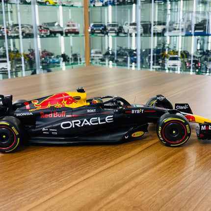 Bburago Oracle Red Bull Racing RB 19 1:18 Diecast Model Car Matt Red - collectible scale model car