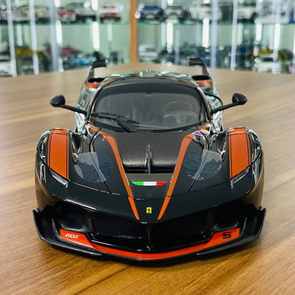 Bburago 1/18 Ferrari FXX K EVO #5 Black Diecast Model Car - studio product photo of the scale model