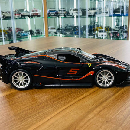 Bburago 1/18 Ferrari FXX K EVO #5 Black Diecast Model Car - fine detailed model replica