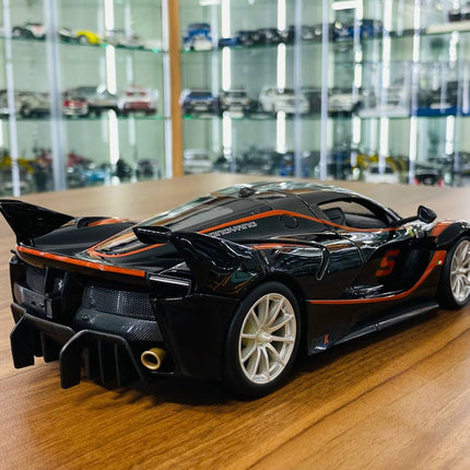 Bburago 1/18 Ferrari FXX K EVO #5 Black Diecast Model Car - collectible scale model car