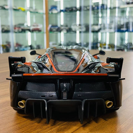 Bburago 1/18 Ferrari FXX K EVO #5 Black Diecast Model Car - premium collector scale model