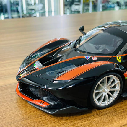 Bburago 1/18 Ferrari FXX K EVO #5 Black Diecast Model Car - detailed die-cast style model