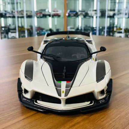 Bburago Ferrari FXX K #70 1/18 Diecast Model Car White - studio product photo of the scale model