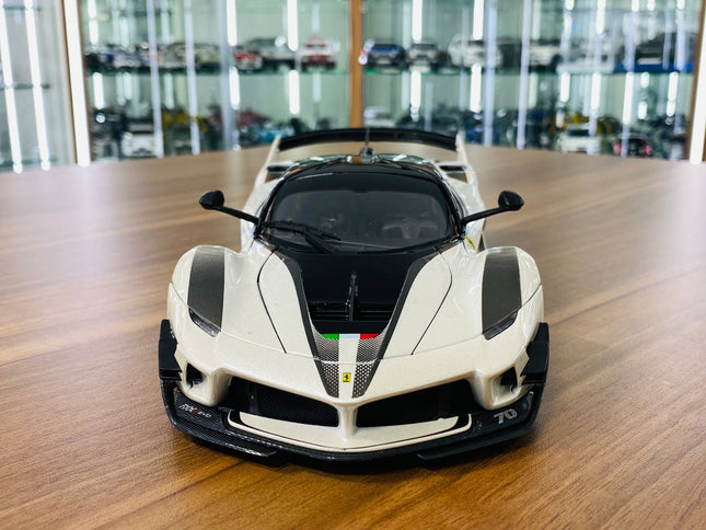Bburago Ferrari FXX K #70 1/18 Diecast Model Car White - studio product photo of the scale model