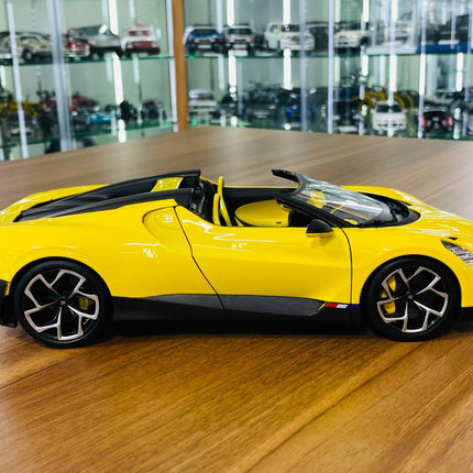 Bburago Bugatti Mistral 1:18 Yellow Diecast Model Car - collectible scale model car