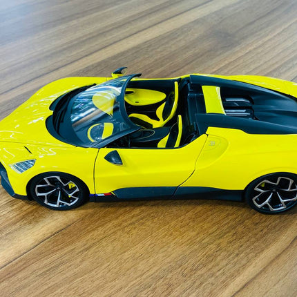 Bburago Bugatti Mistral 1:18 Yellow Diecast Model Car - collector edition scale model