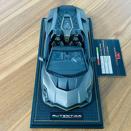 MR Collection Lamborghini AUTENTICA 1/18 Resin Model Grigio Titans - showroom-quality model replica