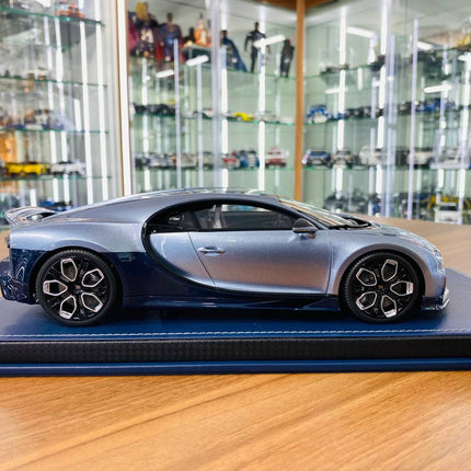 MR Collection Bugatti Chiron Profilee 1:18 Resin Argent Atlantique/Blue Royal - fine detailed model replica