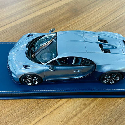 MR Collection Bugatti Chiron Profilee 1:18 Resin Argent Atlantique/Blue Royal - collector edition scale model