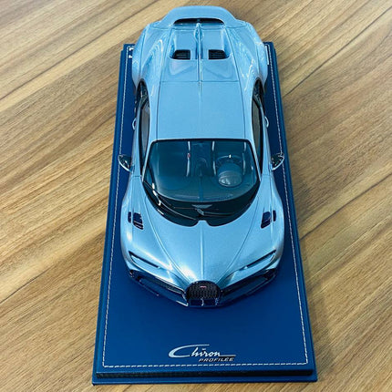 MR Collection Bugatti Chiron Profilee 1:18 Resin Argent Atlantique/Blue Royal - scale model collectible piece