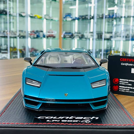 MR Collection 1:18 Lamborghini Countach LPi 800-4 Resin Model Blue Uranus - collectible scale model car