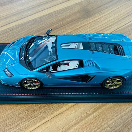 MR Collection 1:18 Lamborghini Countach LPi 800-4 Resin Model Blue Uranus - collector edition scale model