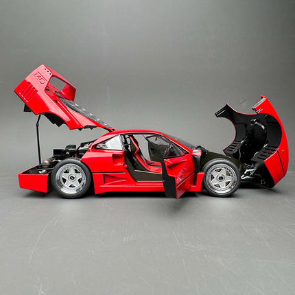 Montage Ferrari F40 Standard Red 1:18 Diecast Model Car - collector edition scale model
