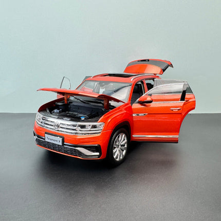 SAIC Volkswagen Original TERAMONT X Orange 1:18 Diecast Model Car - fine detailed model replica