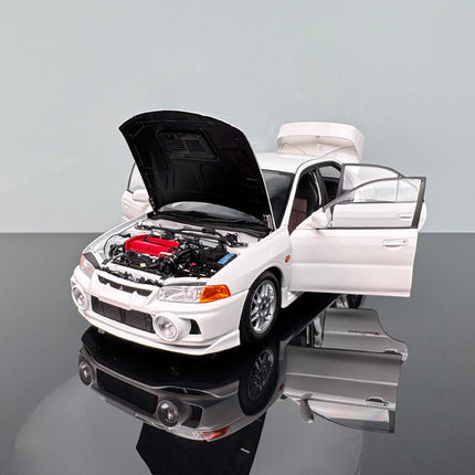 Motorhelix Mitsubishi Lancer Evolution IV 1:18 Diecast Model Car - premium collector scale model
