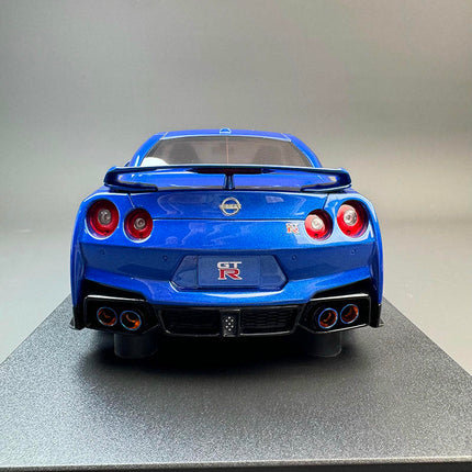 GT Spirit Nissan GT-R R35 Blue GT521 1:18 Resin Model Car - collectible scale model car