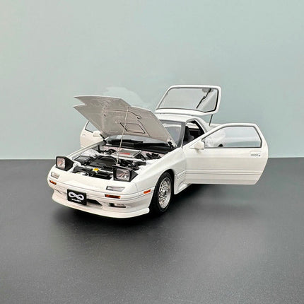 Whelart Mazda RX-7 FC3S White Unlimited Edition 1:18 Diecast Model Car - premium collector scale model