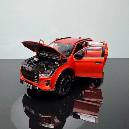 YX Car Model Isuzu Pickup Truck 1:18 Diecast Model Pickup - fine detailed model replica