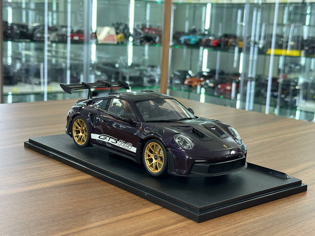 Solido Porsche 911 (992) GT3 RS 2024 1/18 Diecast Model Car Purple - detailed collector display model