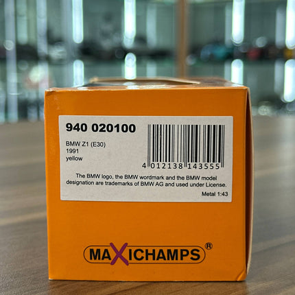 Maxichamps BMW Z1 (E30) 1991 1:43 Yellow Diecast Model Car - scale model for display